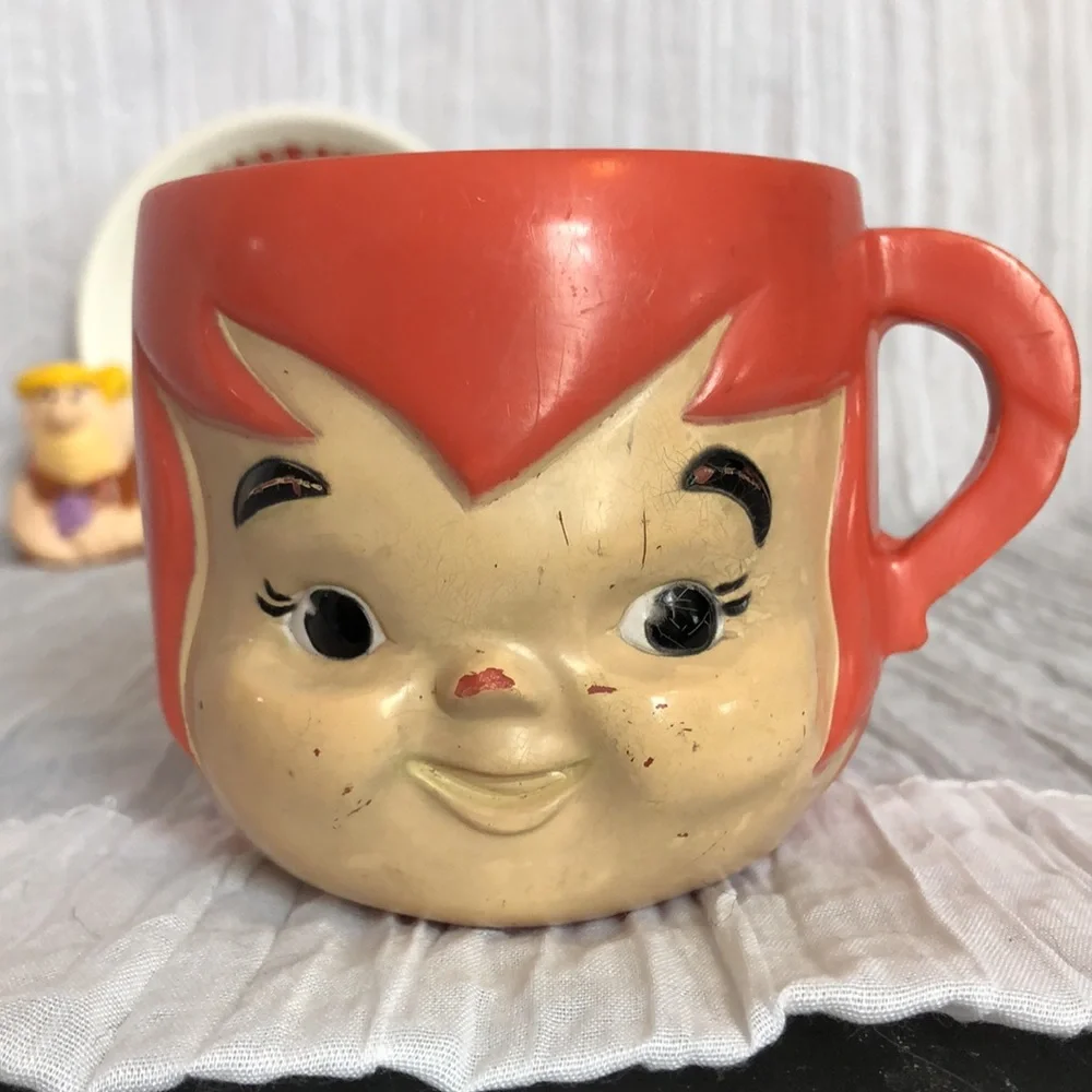 Vintage Flintstones Pebbles plastic cup & bowl & Barney & Dino water squirters - Picture 2 of 16